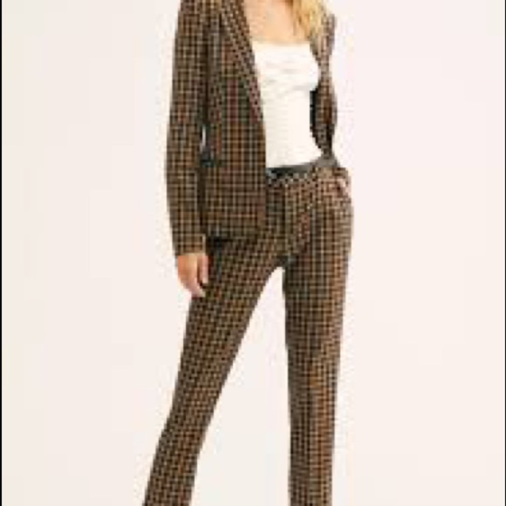 SCOTCH AND SODA SUIT